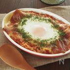 朝ごはんに♪チーズと卵がとろ～り、トマタマチー焼きリゾット