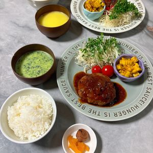 ぽてちの作ってみた!投稿(【肉汁たっぷりジューシーハンバーグ】簡単なのに本格派♬︎)