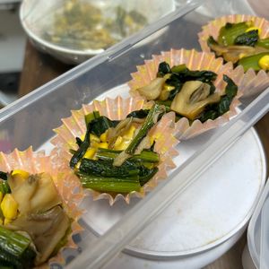 1199099の作ってみた!投稿(＼お弁当に／レンチン10分【小松菜コーンのバター醤油ソテー】)