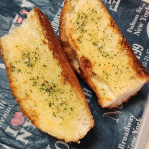 M＊Pの作ってみた!投稿(チーズガーリックトースト)