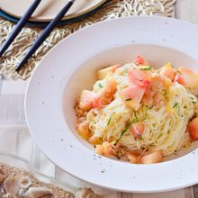 定番そうめんに飽きたら🎶桃とシソのカッペリーニ風