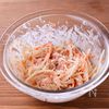 【大根とツナのカップサラダ】お箸が止まらない美味しさ！の工程2