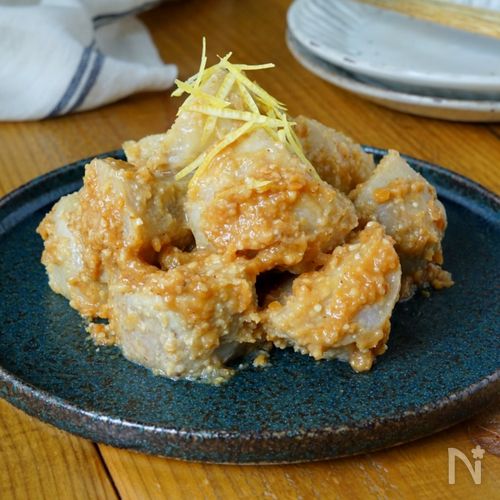 【里芋のメープルごま味噌和え】ほっこりな味わい♪