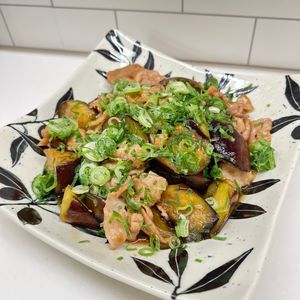 ありょーしゅの作ってみた!投稿(【豚こま肉とナスのさっぱり甘辛炒め】タレがたまらない♪)