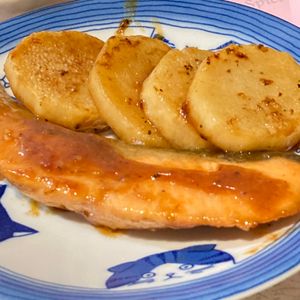 すみれの作ってみた!投稿(鮭と長いものバター醤油照り焼き【#簡単 #男子が喜ぶ】)