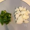 【フライパンごと食卓へ！】野菜たっぷりチーズポークチャップの工程1