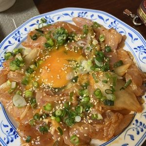 Hikeyの作ってみた!投稿(混ぜるだけでこんなに旨い！刺身のキムチごまポンあえ)