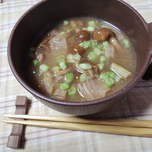 M＊Pの作ってみた!投稿(野菜たっぷり具沢山☆ほっこり◎白菜となめこのみそ汁)