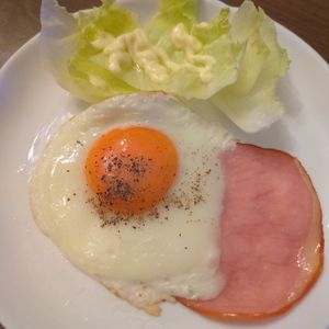 たりおの作ってみた!投稿(綺麗な半熟目玉焼き)