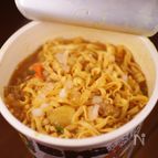 いつものカップ麺をおいしく食べる方法①カレー味編🤩🍜