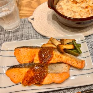 るにょの作ってみた!投稿(【鮭のムニエル】マスタードソースが絶品♪付け合わせレシピ付き)