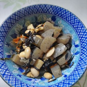 KUMIKOの作ってみた!投稿(こんにゃくたっぷり《塩昆布で絶品♡五目煮》)