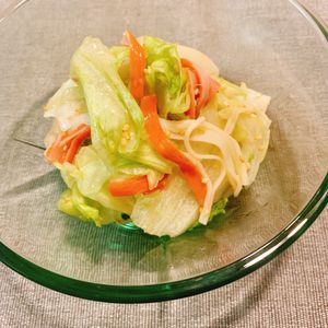 りんの作ってみた!投稿(包丁いらず♪5分で完成【レタスとカニカマの中華風サラダ】)