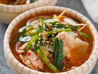 韓国風食べるスープ『もやしの豚キムチスープ』ダイエットにも♡