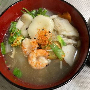 そら・ゆずの作ってみた!投稿(ほっこり♡
美味しい具沢山すいとん)