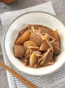 大根とこんにゃくの豆みそ煮