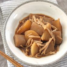 大根とこんにゃくの豆みそ煮