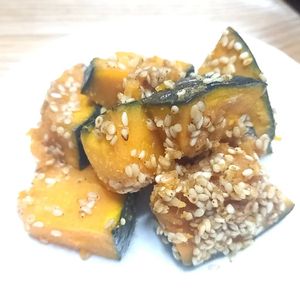 こまりこ😃の作ってみた!投稿(【かぼちゃのごまごまガーリックサラダ】新しい味にハマる！！！)