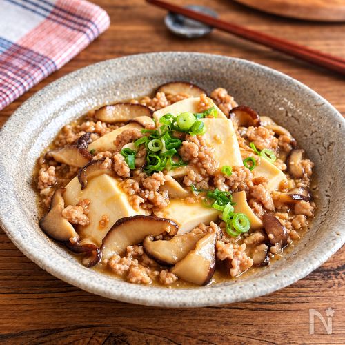 コクうまとろ〜り♪【鶏ひき肉のあんかけ豆腐】