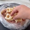 鶏むね肉とれんこんの甘酢だれの工程1