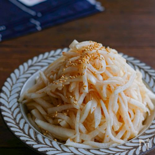 梅チューブでお手軽！細切り大根のさっぱり漬け