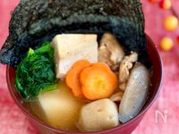 お餅が一瞬で消える♡具だくさん鶏ごぼうのお雑煮