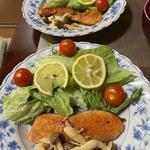 Hikeyの作ってみた!投稿(美味しすぎる♡【鮭のレモンバターソテー】)
