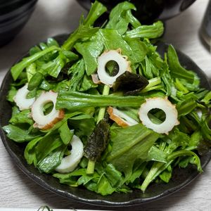 みーこの作ってみた!投稿(騙されたと思って作って欲しい！『生で食べる☆無限春菊サラダ』)