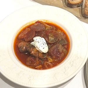 じゃむの作ってみた!投稿(圧力鍋でお手軽簡単♪牛すねのボルシチ)