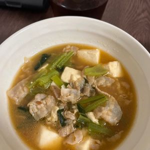 1619384の作ってみた!投稿(【生姜香る豚肉と豆腐のうま煮】ご飯がすすむ、ほっこりおかず♡)