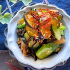 即席！ポリ袋で揉み込むだけ
5分で作る胡瓜と茄子のお漬物