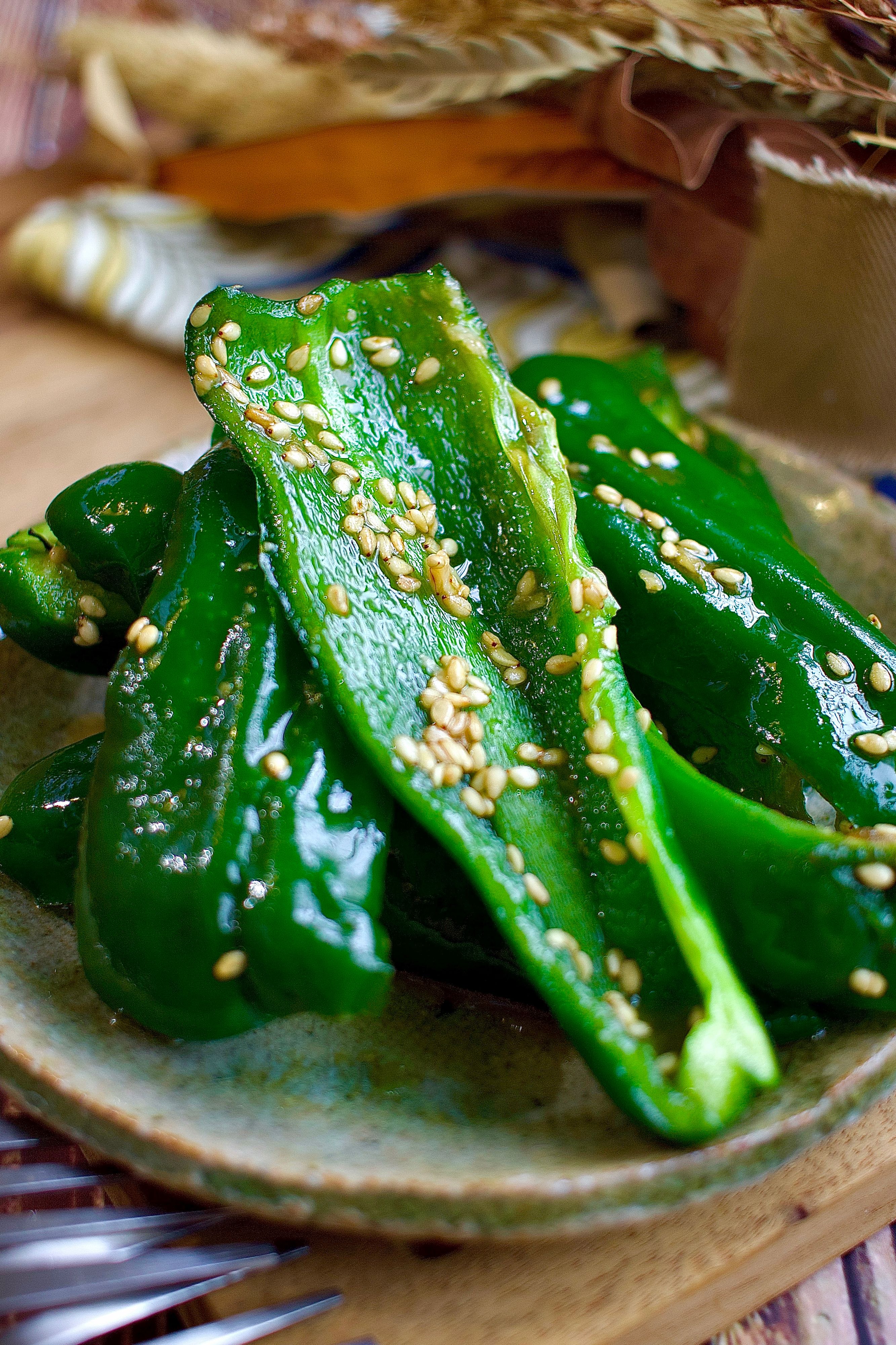 食材1つ／レンチン2分【ピーマンのごま味噌醤油あえ】 | レシピサイトNadia