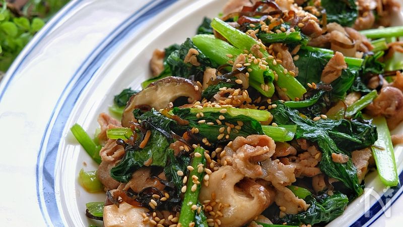 らくレピ 豚肉と小松菜と椎茸の塩昆布マヨ炒め By 松山絵美 レシピサイト Nadia ナディア プロの料理家のおいしいレシピ