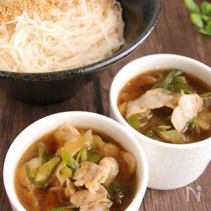 そうめんで作る♪すぐでき豚バラねぎのあったかつけ麺風