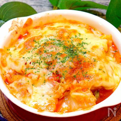 【チーズ好きにはたまらない!】白菜とチキンのトマトチーズ焼き