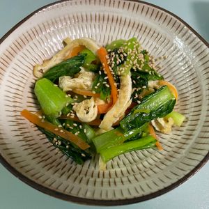 700587の作ってみた!投稿(レンジで5分！【小松菜の鶏がらお浸し】胡麻油香る♩)