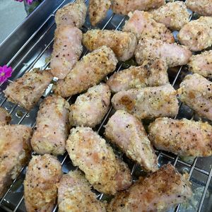 そら・ゆずの作ってみた!投稿(節約食材がご馳走に大変身！「カリザク魚肉ソーセージ唐揚げ」)