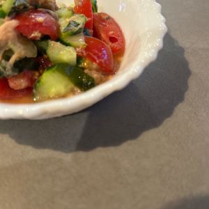 ウサちゃんの作ってみた!投稿(トマトときゅうりとわかめの中華サラダ【#切って和えるだけ】)