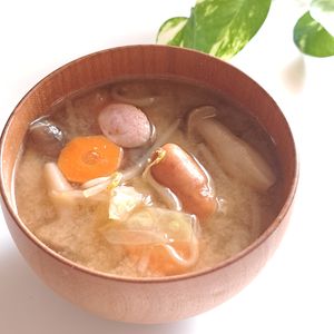 とのちゃまの作ってみた!投稿(【野菜炒め風お味噌汁】ボリューム◎簡単満足なお味噌汁♡)