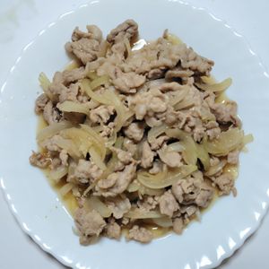 ふうかの作ってみた!投稿(10分で簡単！地味ウマ【豚こま味ぽん炒め】)