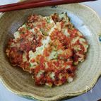混ぜて焼くだけ☆ はんぺん入りふんわりお好み焼き風