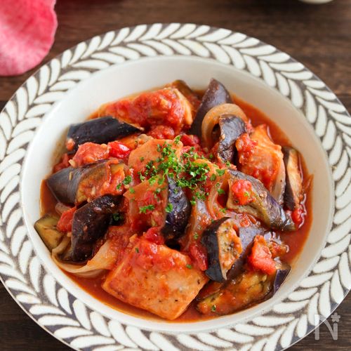 美肌メニュー♡鮭となすのトマト煮