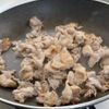 10分かからず爆速!ごはんがすすむ【豚ニラもやしのとろみ丼】の工程1