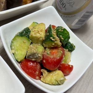 みーこの作ってみた!投稿(アボカドとトマトときゅうりの中華サラダ【#簡単#やみつき】)