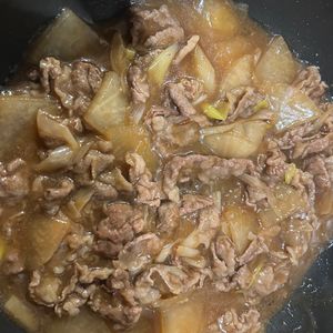 ゆっちゃんの作ってみた!投稿(10分煮て完成♪牛肉と大根のオイスター煮込み)