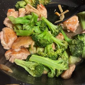 1169387の作ってみた!投稿(【ガリバタチキンブロッコリー】ご飯がススム！男子も満足)