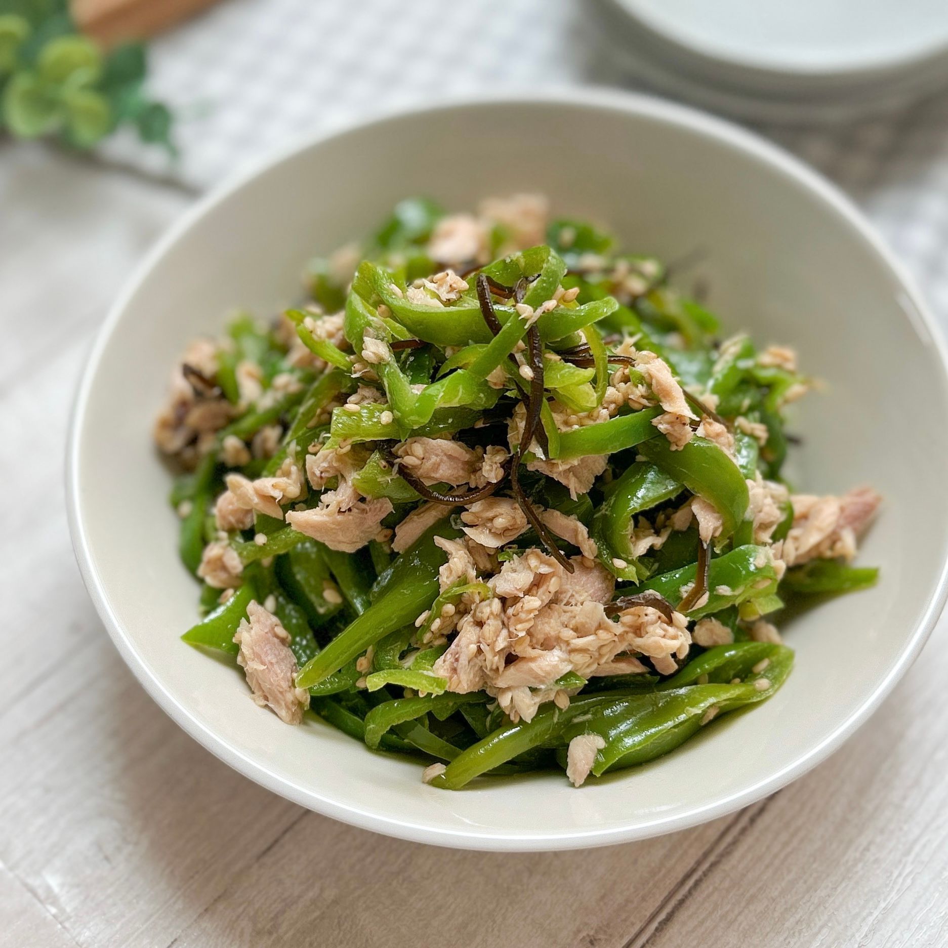 レンチン3分！【ピーマンのうま塩昆布あえ】 | レシピサイトNadia