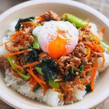 絶品ワンパンビビンバ。10分で完成！焼肉のたれで味決まる。