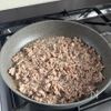材料2つ!豚ひき肉と卵のてりたま炒めの工程2