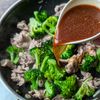 【ブロッコリーと豚肉のごちそう中華炒め】10分で完成✨の工程4